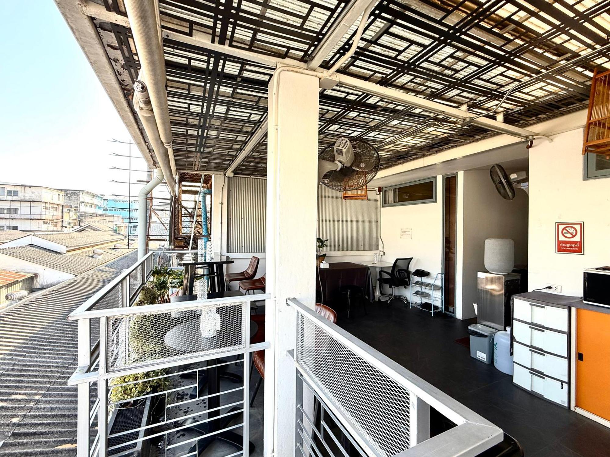 Saijai Cafe And Hostel Чианграй Экстерьер фото