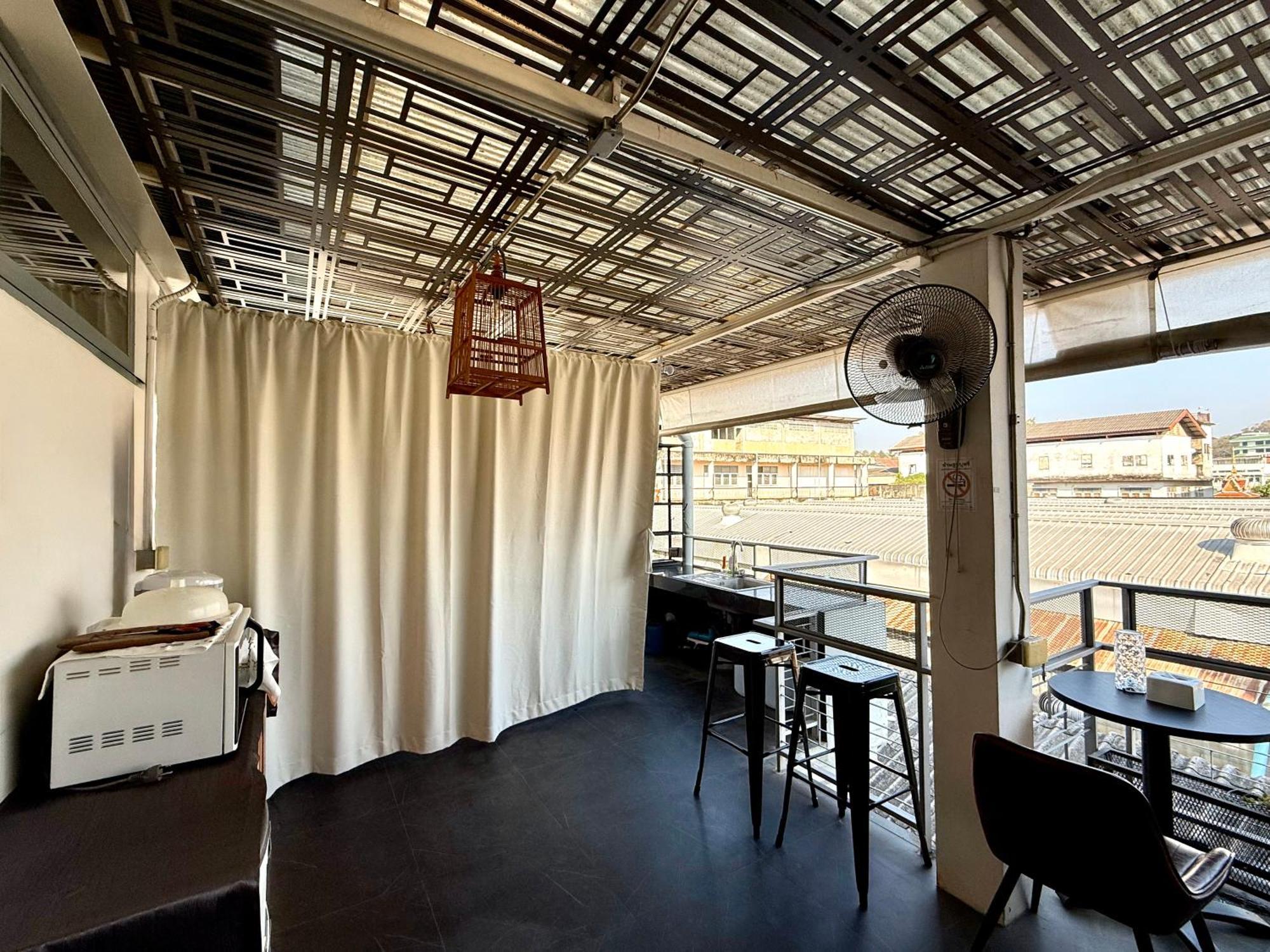 Saijai Cafe And Hostel Чианграй Экстерьер фото